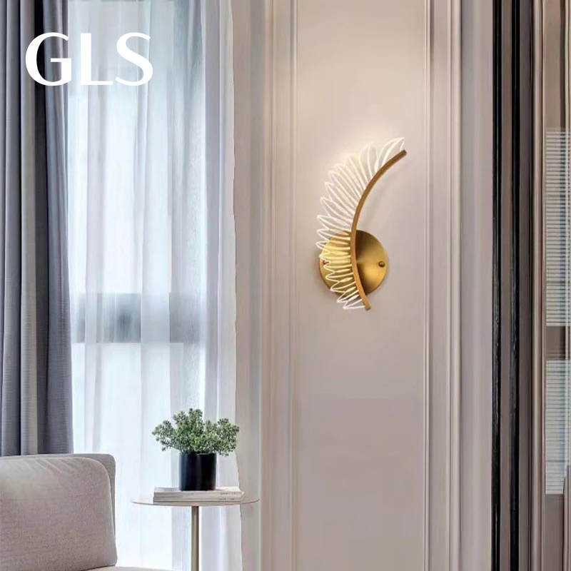 LED wall light in the shape of wings of light GLS™