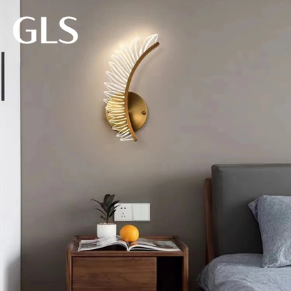 LED wall light in the shape of wings of light GLS™